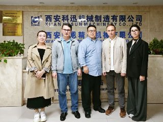 <b>俄羅斯奔薩州副州長一行到訪科迅機械，進(jìn)一步深化國際合作</b>